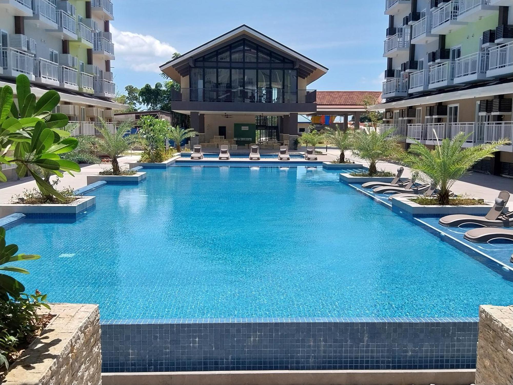 Stay And Fly At Amani Grand Resort Residences Lapu-Lapu City Eksteriør billede