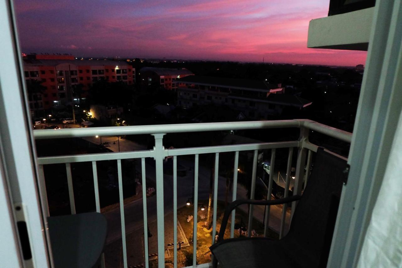 Stay And Fly At Amani Grand Resort Residences Lapu-Lapu City Eksteriør billede